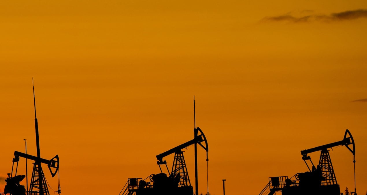 abdde petrol stoklari beklentinin aksine dustu WZR24exD