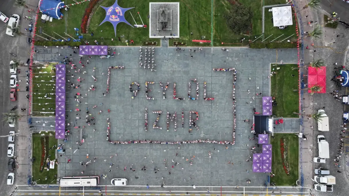 izmir yari maratonunda zafer coskusu FXDZsj64