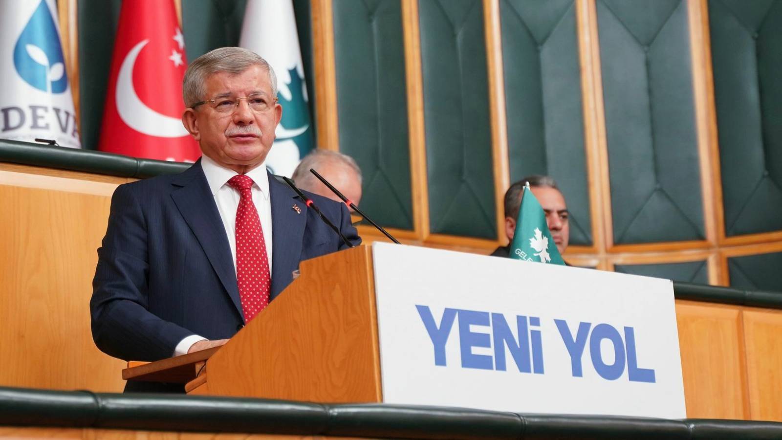 davutoglundan ozgur ozele siz turkiyede iktidara talipsiniz guya oyle mi kimse ucuz kahramanliga kalkmasin r61cxiN4.jpg