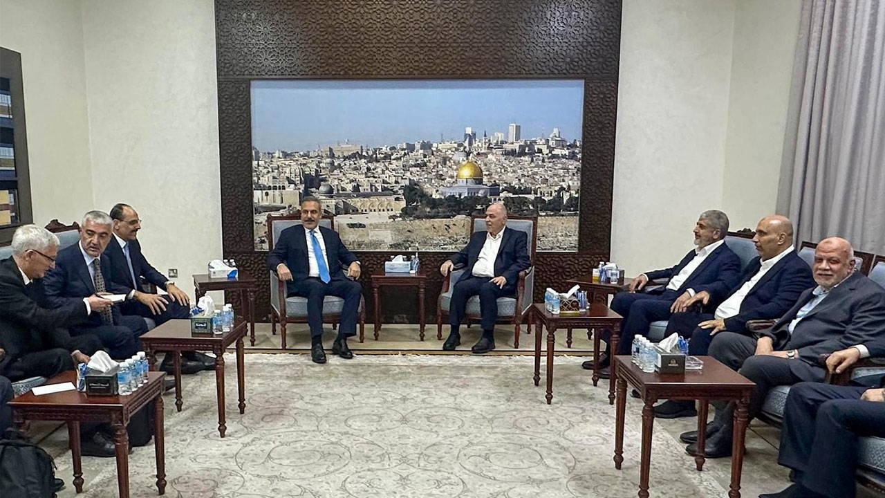 fidan ve kalin katarda hamas yetkilileriyle gorustu rJLrfBBw.jpg