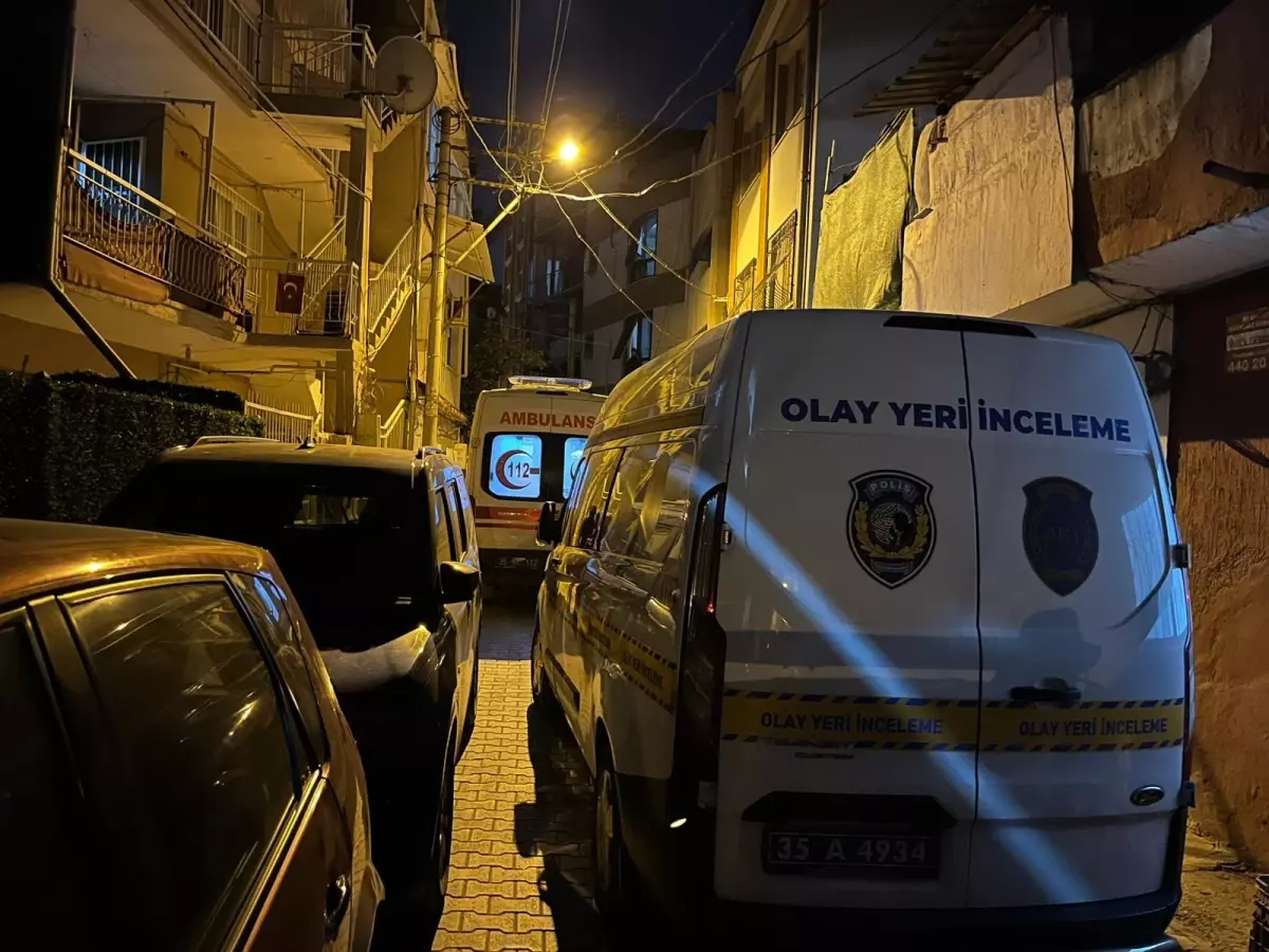 izmirde kanser hastasi esini vuran adam gozaltina alindi HZ7qhvDF.jpg