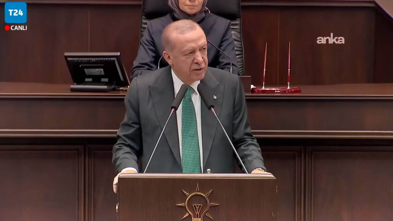 erdogan partisinin grup toplantisinda aciklamalarda bulunuyor ahJrTEnU.jpg