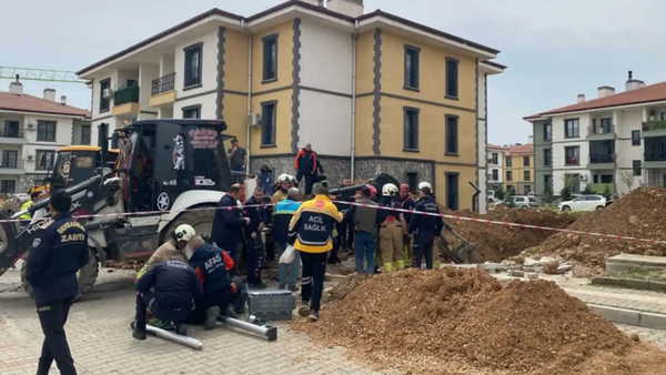 Manisa’da Kanalizasyon Çalışmalarında Göçük: Bir İşçi Hayatını Kaybetti